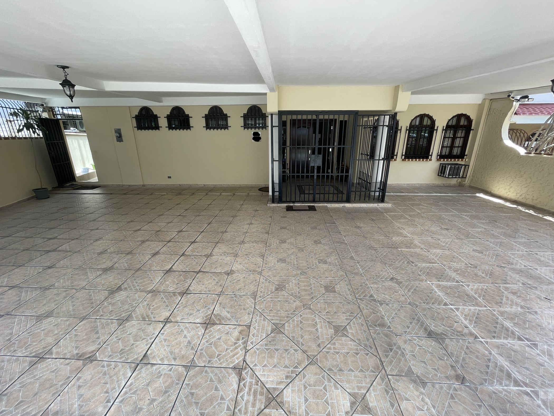 Casa en La Alameda - Imagen ampliada 2