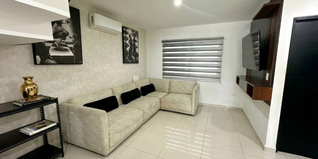 Residencia en Venta por Debajo de Avalúo en Benevento Residencial - Imagen ampliada 3