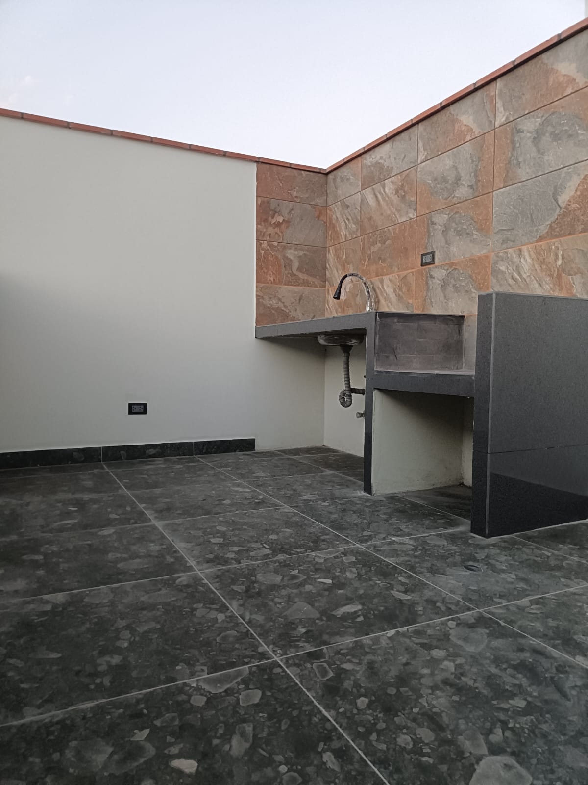 DULEX DE ESTRENO MODERNO EXCLUSIVO  AV BERTELLO LIMITE PUEBLO LIBRE - Imagen ampliada 44