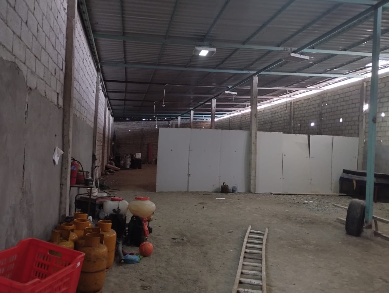Se vende esta Propiedad En Playas Villamil - Imagen ampliada 5