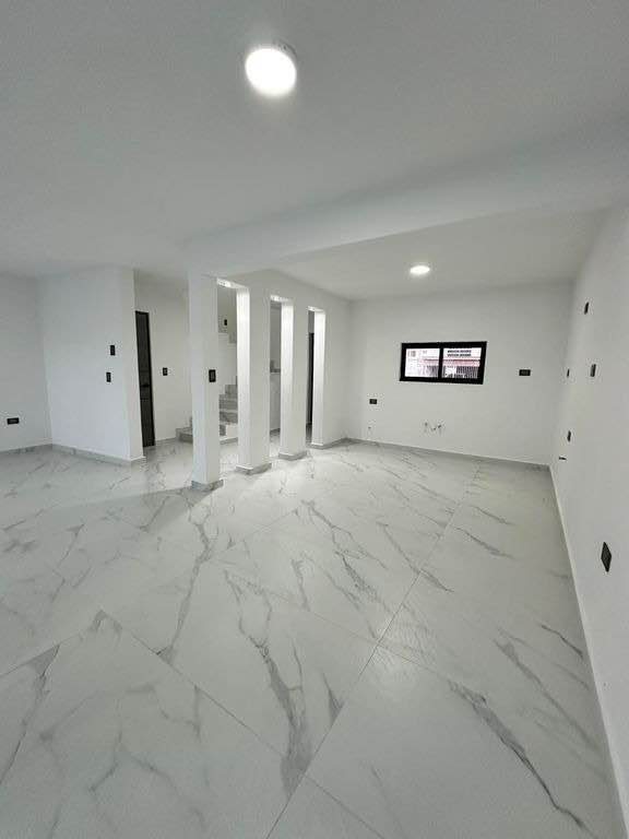 Casa en Venta con acabados de lujo en Villa Universidad - Imagen ampliada 3