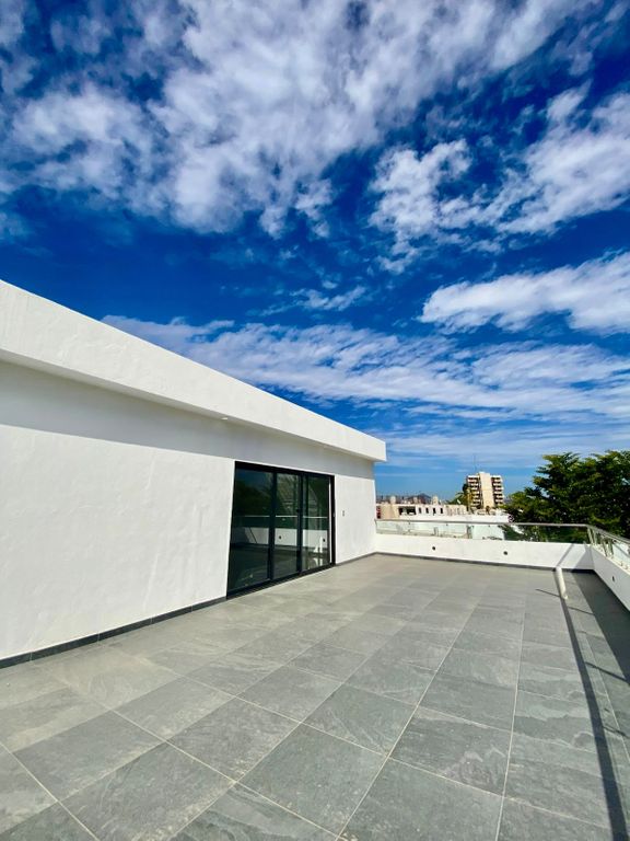 Residencia en Venta en Lomas del Boulevard | ¡Por debajo de avalúo! - Imagen ampliada 14