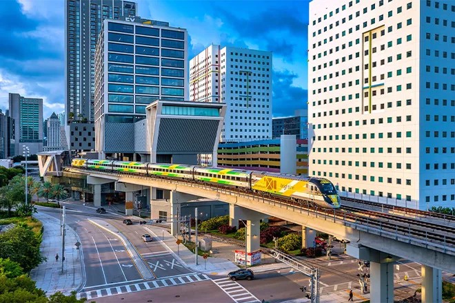 Cove Miami | El Lujo Frente al Agua en el Corazón de Edgewater - Imagen ampliada 9