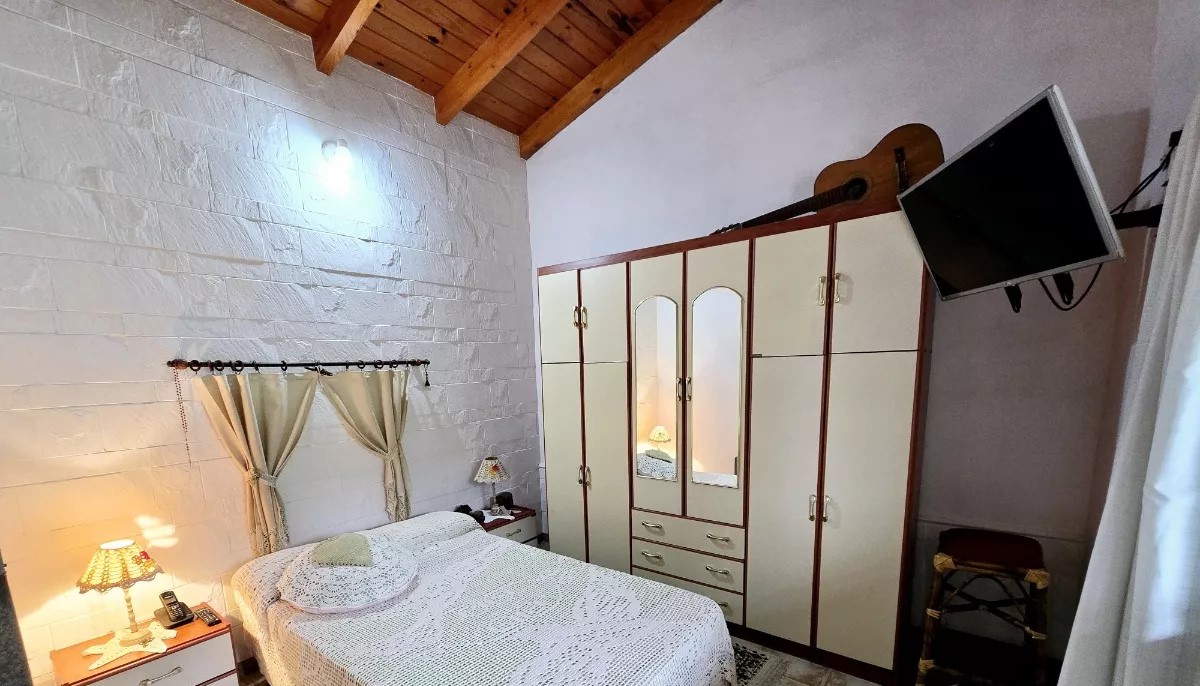 VENTA CASA CARLOS PAZ 3 DORMITORIOS - Imagen ampliada 3