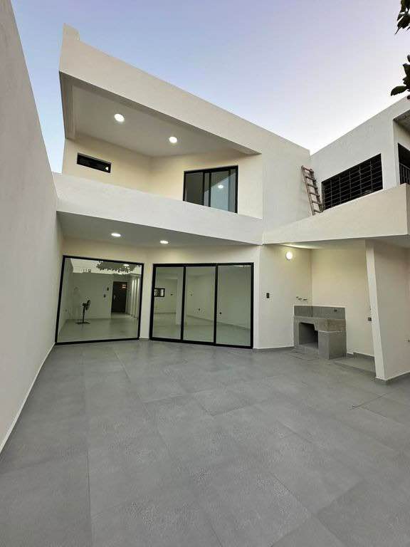 Casa en Venta con acabados de lujo en Villa Universidad - Imagen ampliada 8